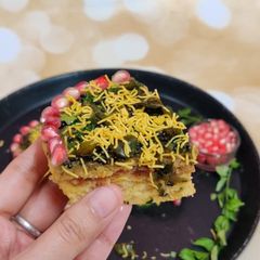 A picture of Khaman Sandwich.