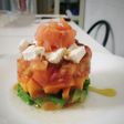 Tartar de aguacate, tomate y papaya