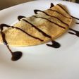 Crepes de queso de cabra y mermelada de arándanos