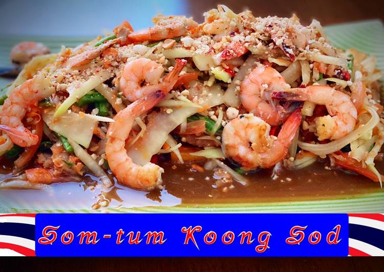 Cara Mudah Memasak Salad Betik Hijau Pedas dengan Udang-Som Tam (Som-tum Koong Sod) yang Praktis