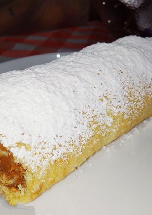 Una foto de Pionono dulce 🍯🙏