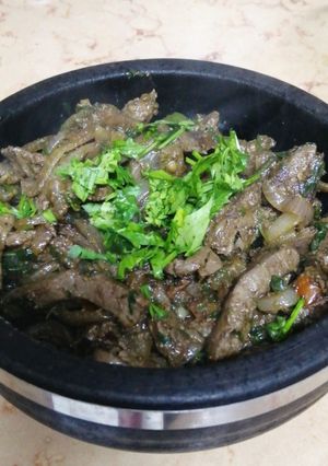 صورة لوصفة كبدة لذيذة زي المطاعم