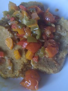 Una foto de Seitán con verduras