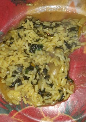 Una foto de Arroz con Espinaca y Albóndigas de Carne