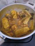 Ungkep Ayam dan Tempe Bumbu Kuning