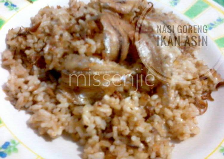 4. Nasi goreng ikan asin /#missenjie