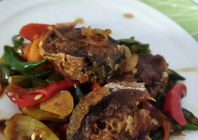 Tongkol dengan cabai²an