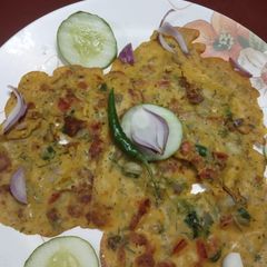 A picture of Besan chilla.