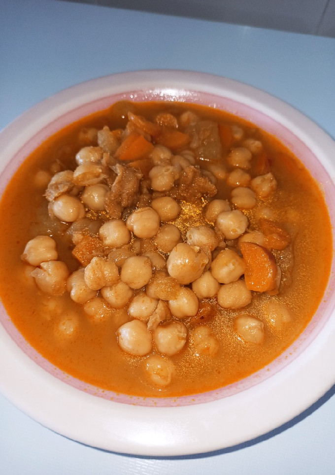 Una foto de Garbanzos con bacalao
