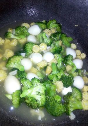 Foto resep Tumis Brokoli Telur Puyuh (Simple)