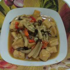 A picture of Tumis jamur saus tiram.