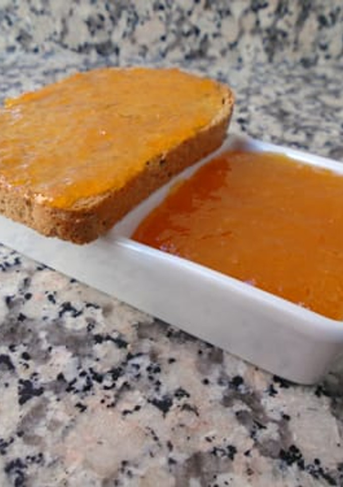 Una foto de Mermelada de naranja amarga casera