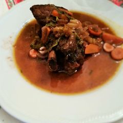 A picture of Mo's Short Ribs.
