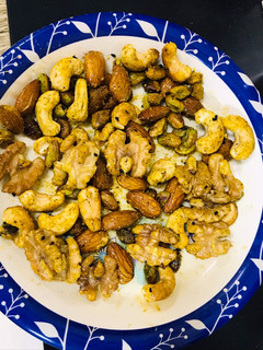 A picture of Microwaved roasted spicy nuts.