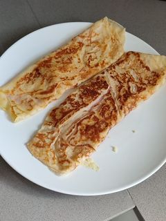 Una foto de Crepes de jamón y queso