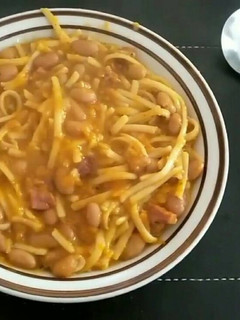 Una foto de Porotos con riendas