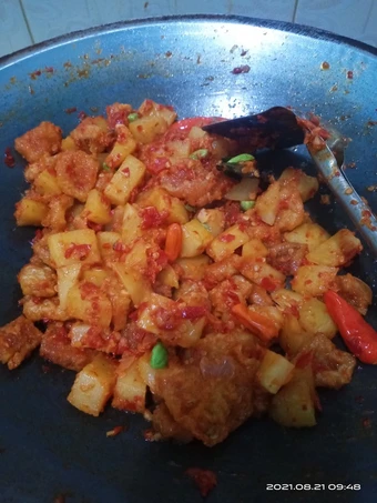 Cara Mudah Membuat Resep Kentang krecek balado with pete yang Lezat Anti Ribet, Mantap