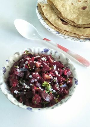 A picture of Beetroot bhaaji (quick beetroot stir fry vegetable).