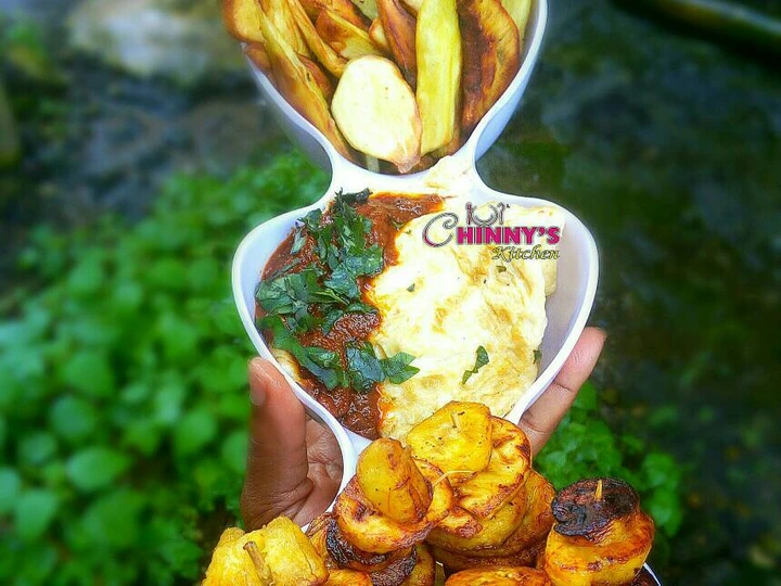 Recipe Fried plantain,potato chips,fried egg and tomatoes sauce the Can Spoil the Tongue So Delicious