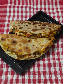 ટાકોઝ (Tacos Recipe In Gujarati) રેસીપી મુખ્ય ફોટો