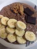 Avena con cacao, plátano y chía