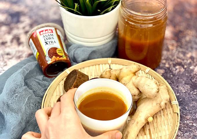 Recipe of Homemade Jamu Kunyit Asam - Turmeric Tamarind Tonic Drink