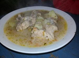 Una foto de Caldo de pollo, hecho a mi manera 😉