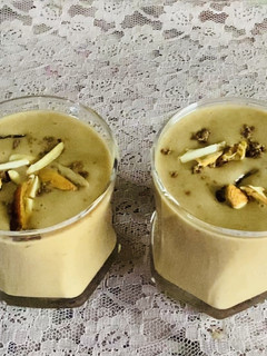 A picture of Banana chocolate smoothie.