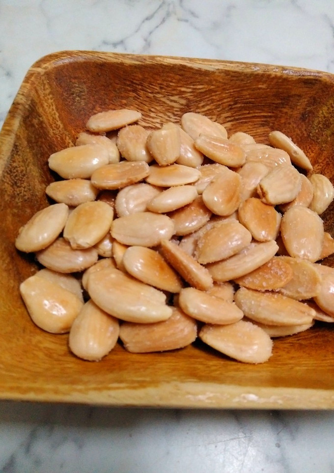 Una foto de Almendras fritas