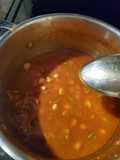 Sopa de garbanzo con nopales y hongos