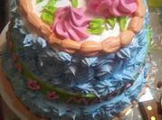 A picture of pineapple cream cake