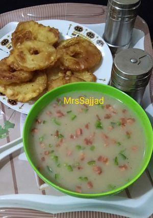 A picture of Potato Soup With Apple kuchle.