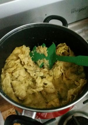 Una foto de Chilaquiles verdes de totopos
