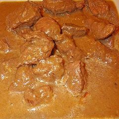 A picture of Christmas goulash.