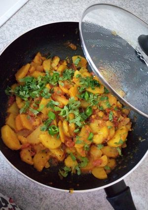 A picture of Aloo ka salan.