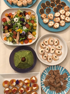 Una foto de 9 Canapés para Navidad