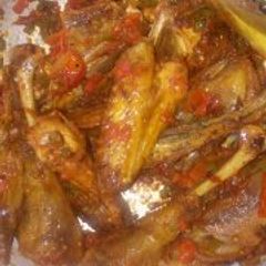 A picture of Wet fried Traditional Chicken.
