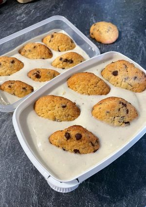 Une photo de Glace banane & cookies