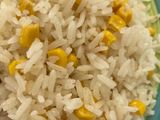 Arroz blanco con choclito