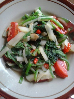 Foto resep Tumis labu siam dengan daun labu