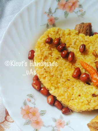 Cara Sederhana Menyiapkan Resep  Nasi Kuning Goreng Super Simple yang Menggugah Selera, Lezat Sekali