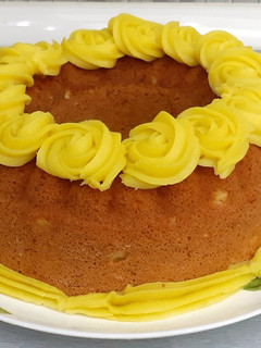 عکسی از دستور کیک پرتقالی بهمراه کرمفیل پرتقالی😋