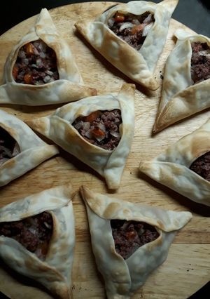 Una foto de "Mis" empanaditas árabes