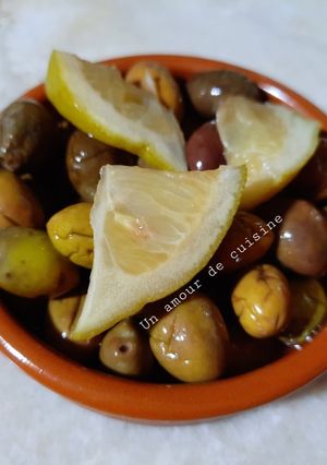 Une photo de Olives vertes maison 🫒