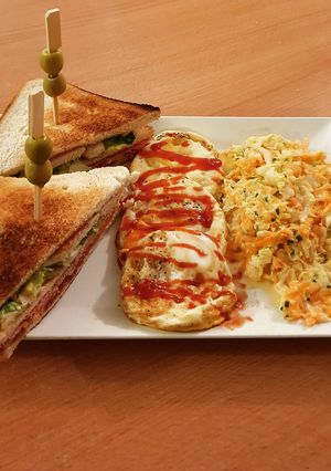 Une photo de Club Sandwich et Coleslaw