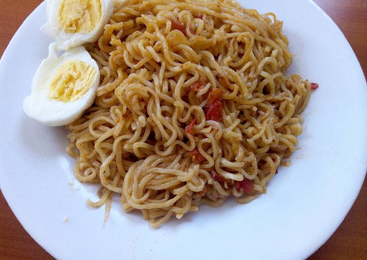 Indomie and boiled eggs for lunch