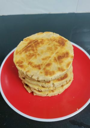 A picture of Lolo (Sindhi Sweet Bhakri).