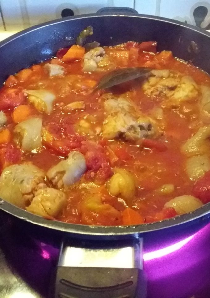 Una foto de Rabos de cerdo con entomatada por el chef David rico rico arribe