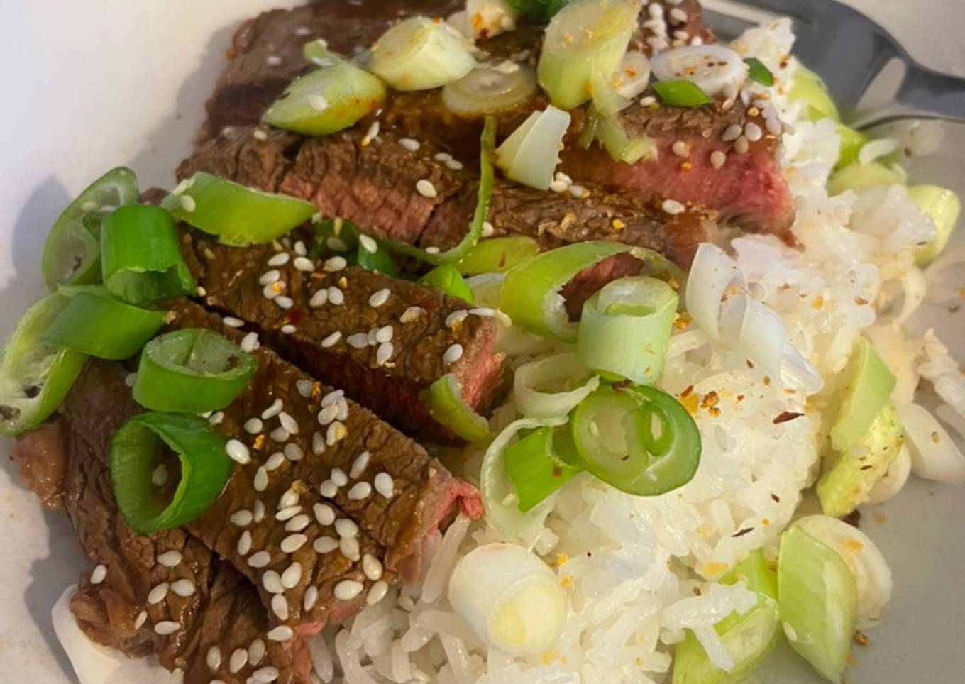 Tamari Marinated Sirloin Steak with Coconut Jasmine Rice 🍚