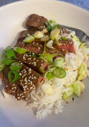 A picture of Tamari Marinated Sirloin Steak with Coconut Jasmine Rice 🍚.
